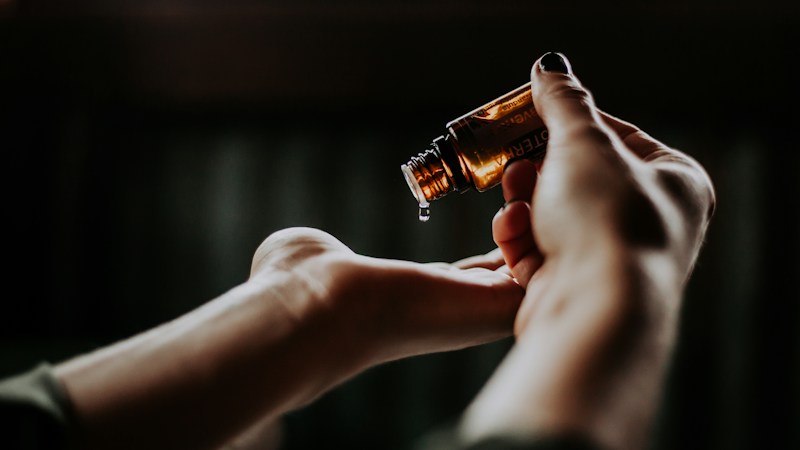 Severe Menstrual Cramp Relief: Safe Painkillers & Home Therapies